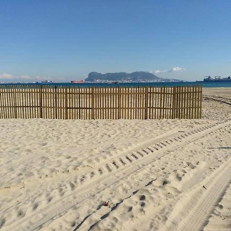 阿尔赫西拉斯Estudio A Pie De Playa Con Bano Y Cocina Privados公寓 外观 照片
